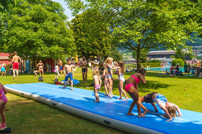Kinderspielefest im Jenbacher Terrassenbad