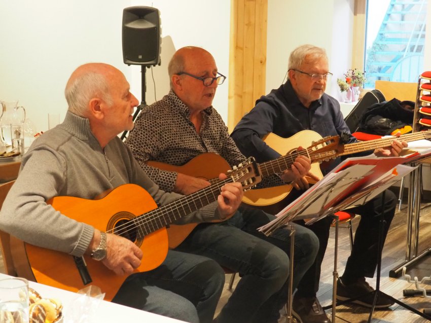 Singen is insa Freid